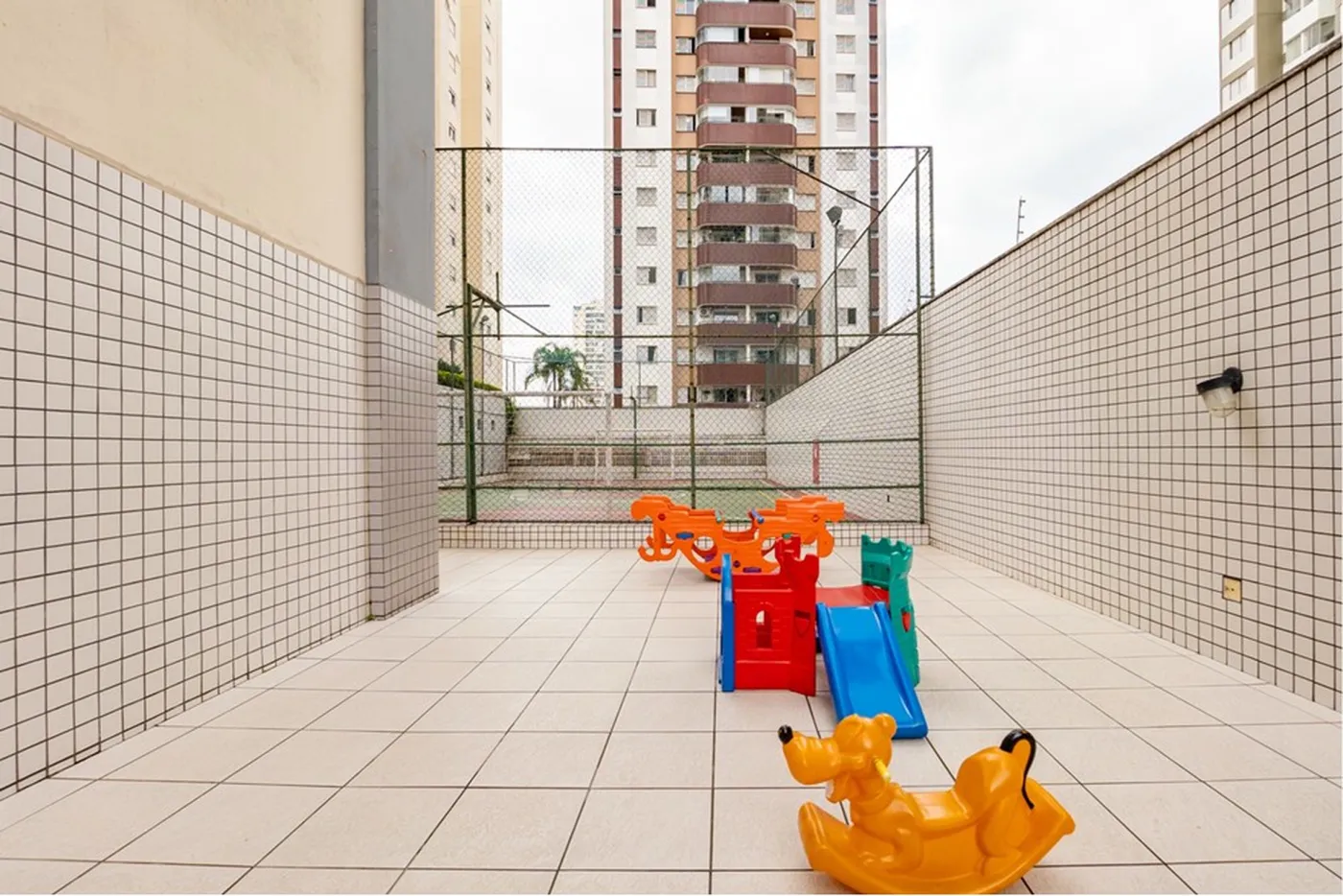 VGDCB 120 Apto 601971051-46 - REMAX Empire Exclusividades