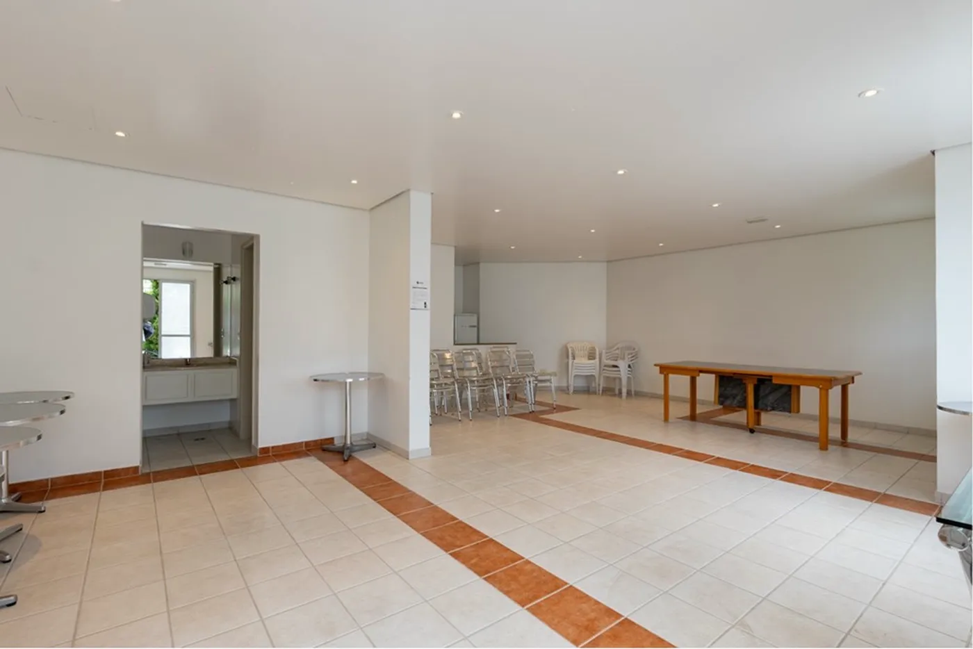 VGDCB 120 Apto 601971051-46 - REMAX Empire Exclusividades