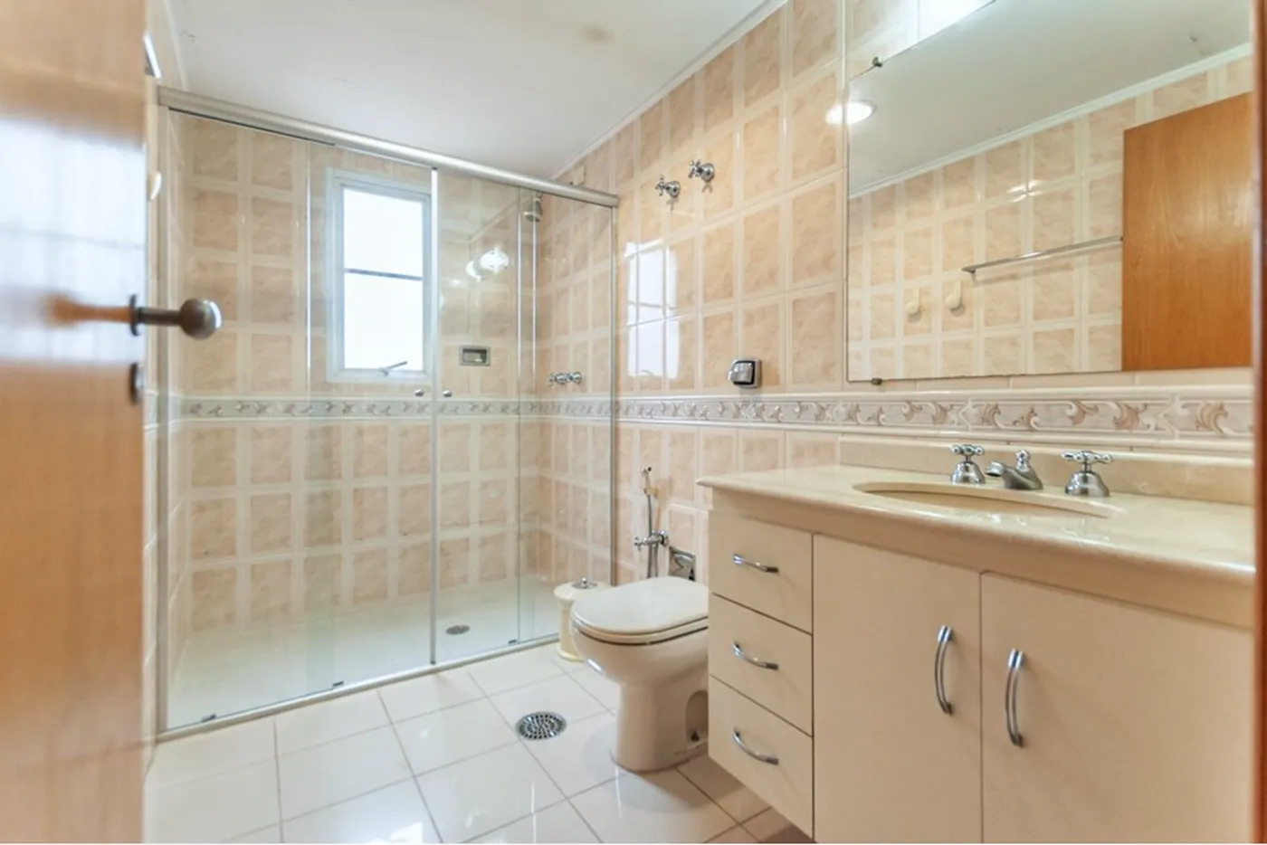 BVAP 588 Apto 601191002-57 - REMAX Kasa Exclusividades