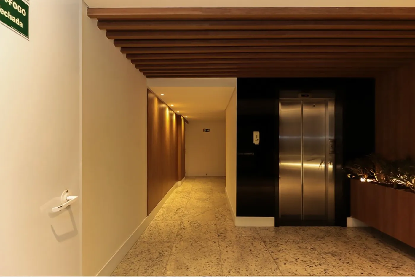 VPRP 905 Apto 601081090-6 - REMAX Lepex Exclusividades
