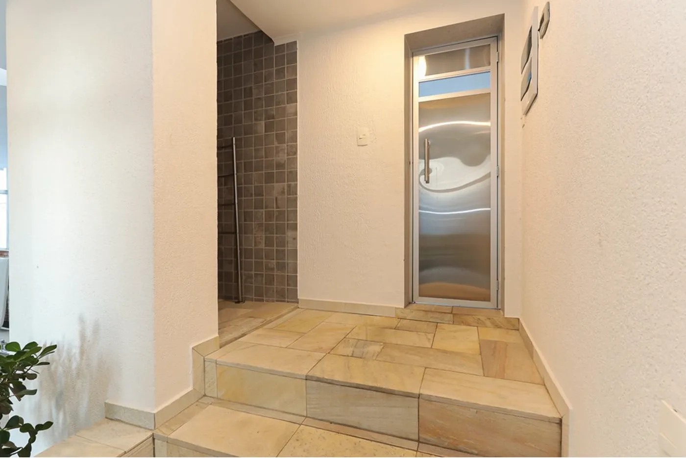 VPRP 905 Apto 601081090-6 - REMAX Lepex Exclusividades