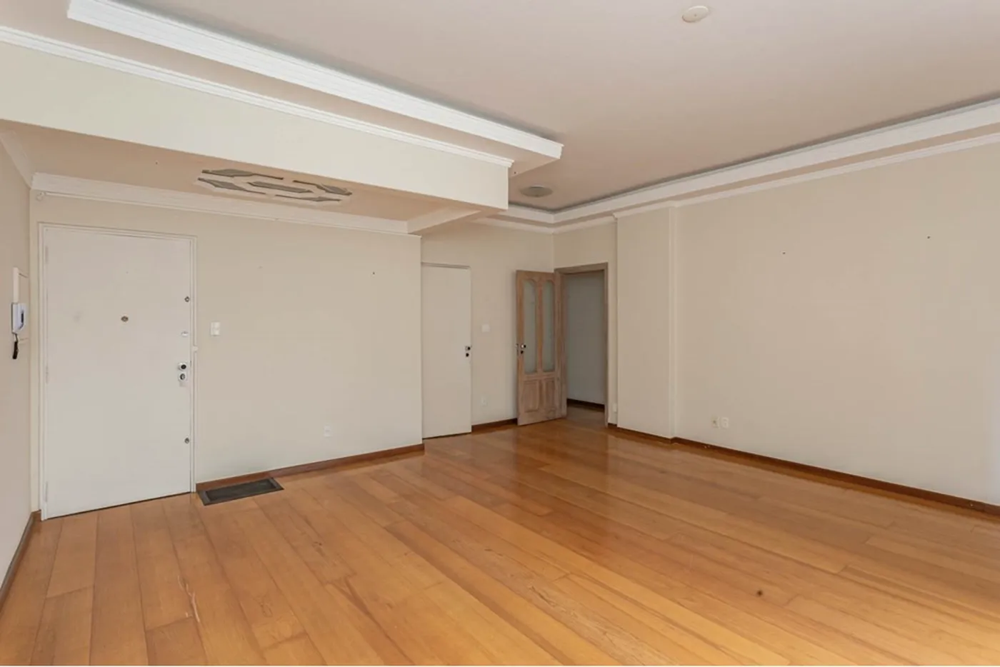 HBDI 564 Apto 601401020-55 - REMAX Paradisus Exclusividades