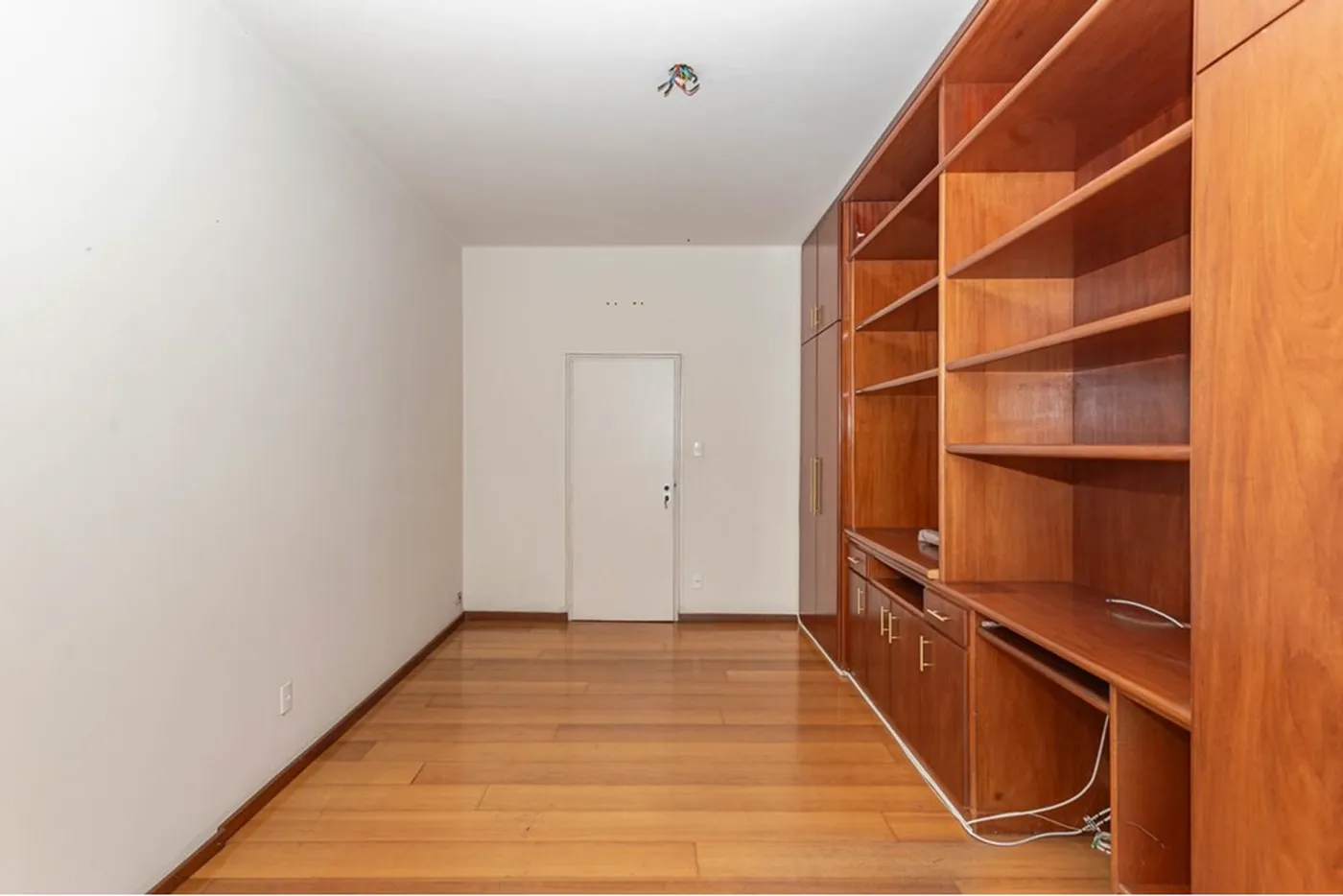 HBDI 564 Apto 601401020-55 - REMAX Paradisus Exclusividades
