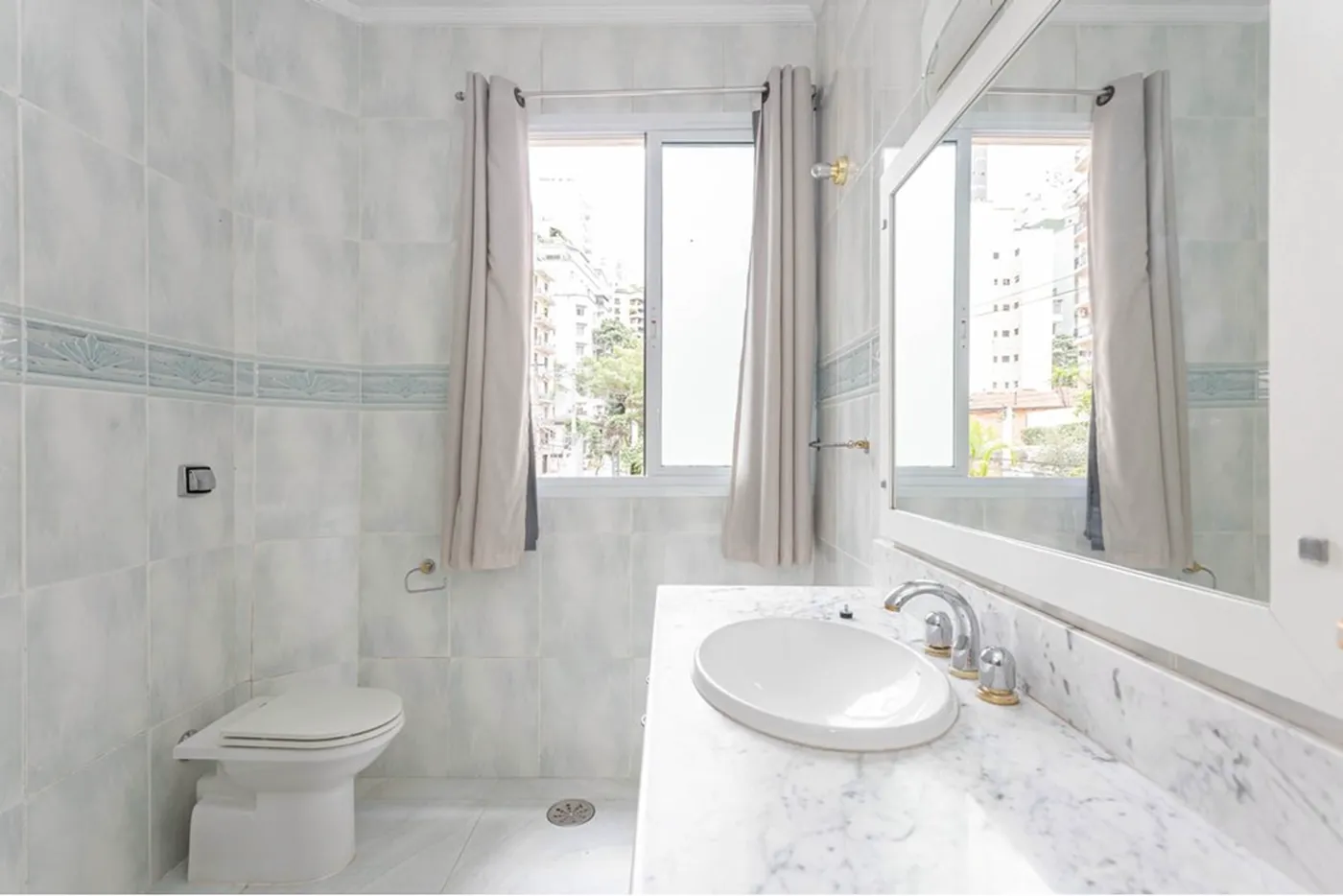 HBDI 564 Apto 601401020-55 - REMAX Paradisus Exclusividades