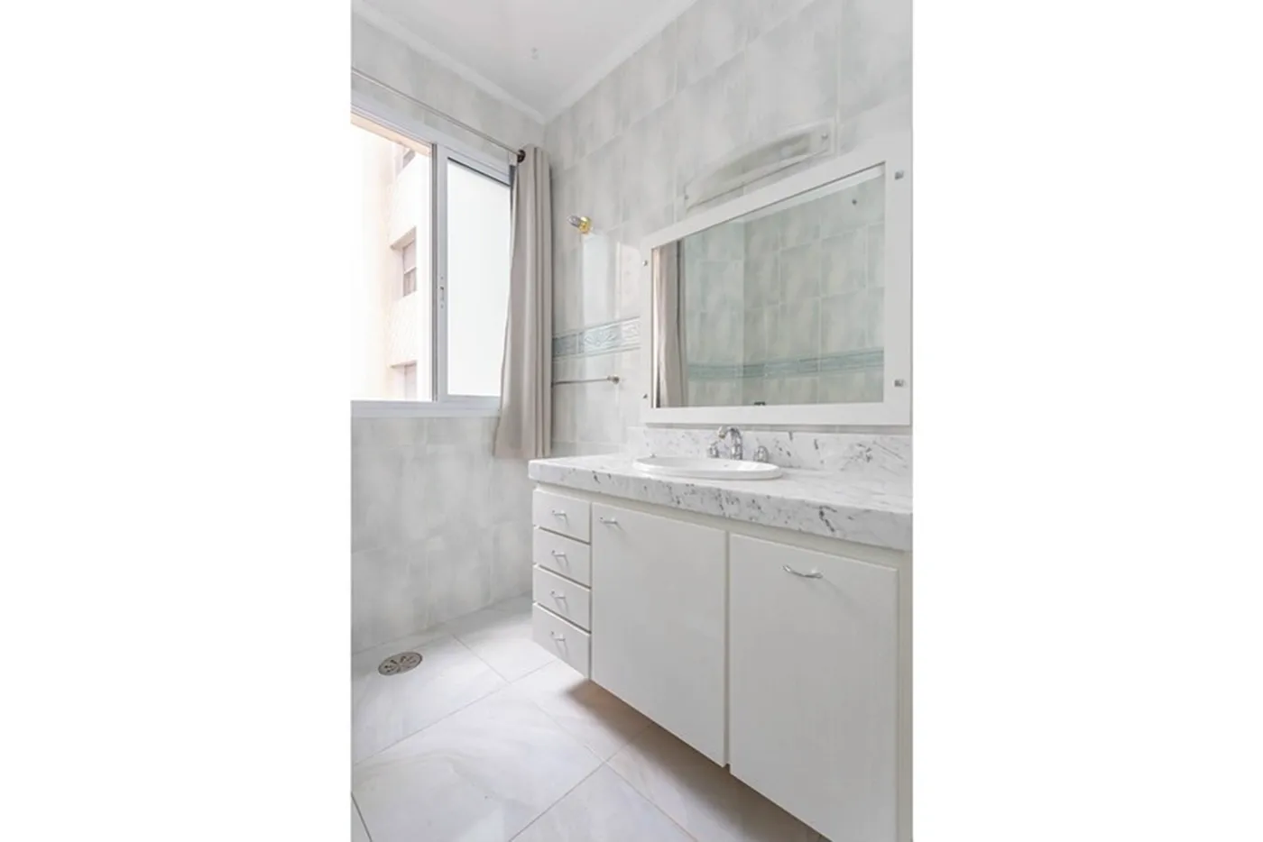 HBDI 564 Apto 601401020-55 - REMAX Paradisus Exclusividades
