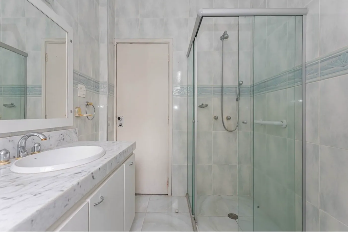 HBDI 564 Apto 601401020-55 - REMAX Paradisus Exclusividades