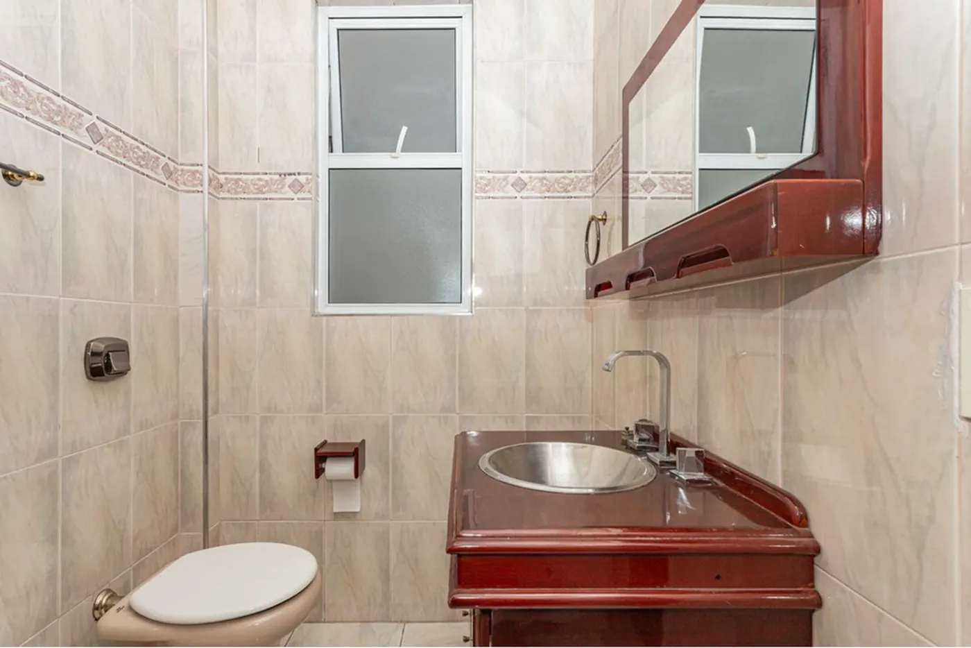 HBDI 564 Apto 601401020-55 - REMAX Paradisus Exclusividades