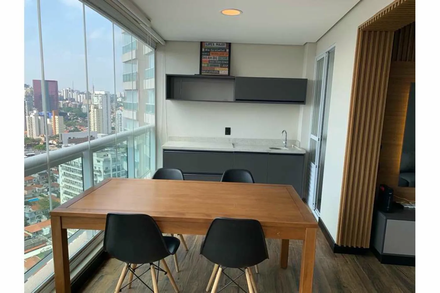 PPL 215 Apto 601261073-31 - REMAX Terra Exclusividades