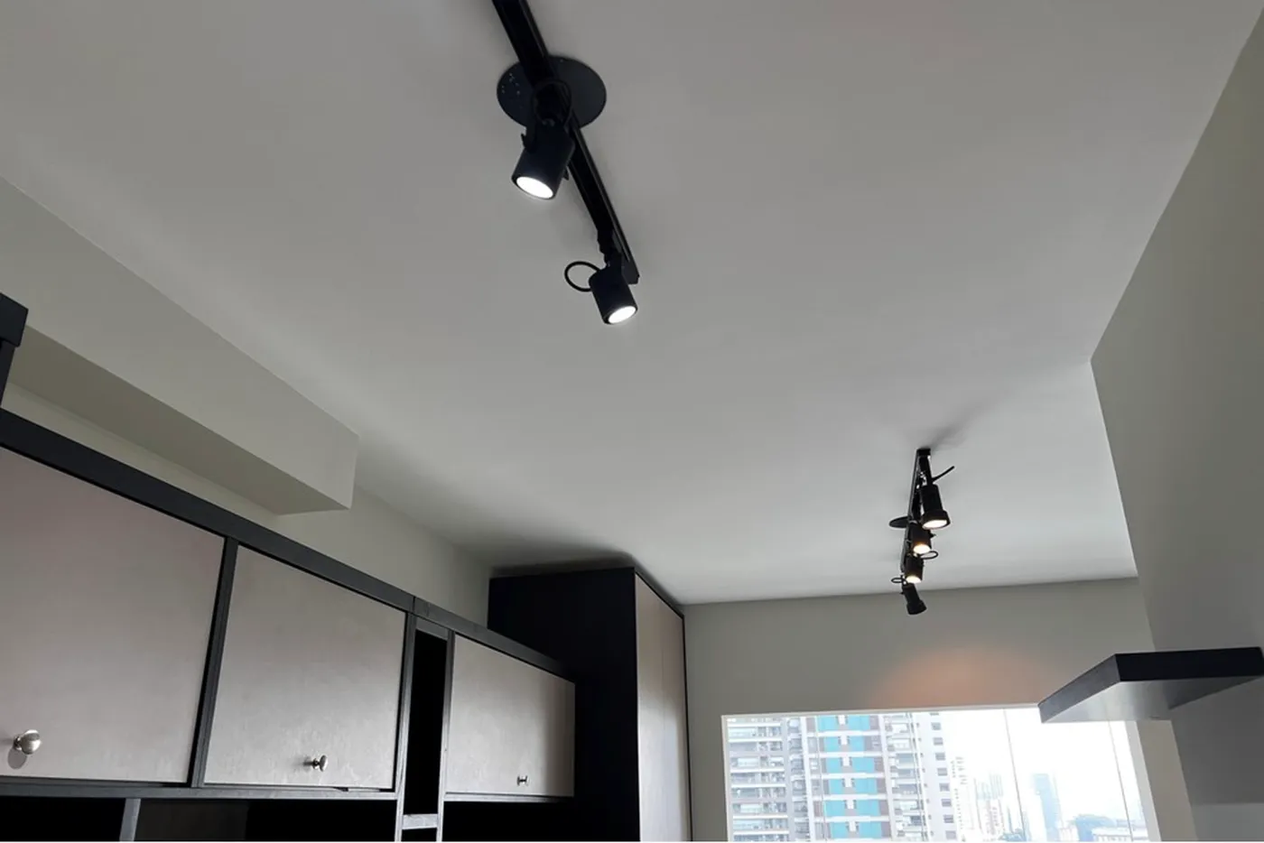 BDS 21 Apto 601361051-33 - REMAX Trio Exclusividades