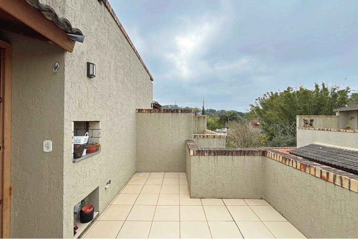 GG 126 Casa 610191048-35 - REMAX Casa Sul Exclusividades