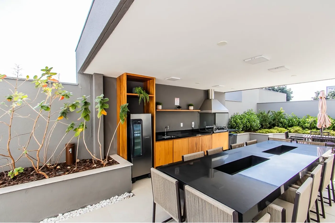 ISS 596 Apto 601401007-58 - REMAX Paradisus Exclusividades