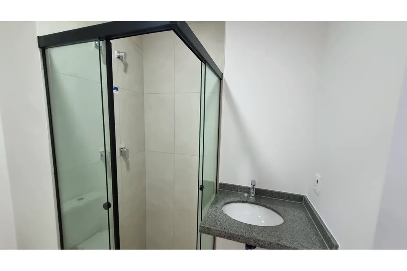 BMLG 134 Apto 601361016-158 - REMAX Trio Exclusividades