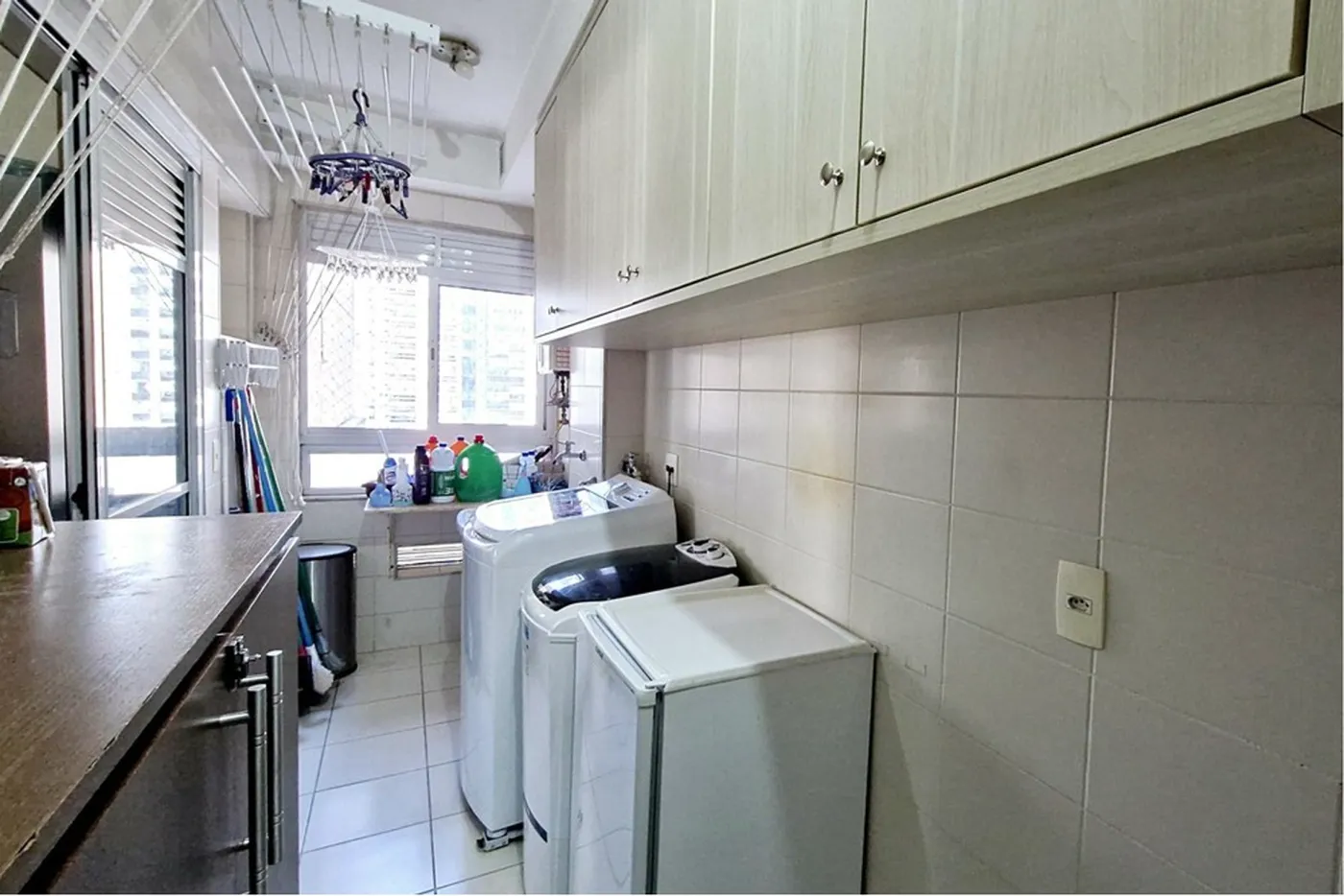 BB 66 Apto 601361052-84 - REMAX Trio Exclusividades