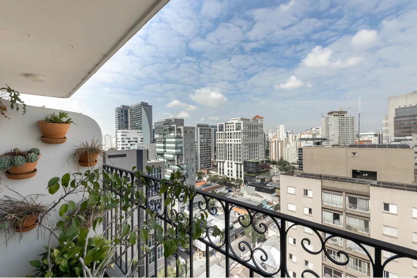 VODR 52 Apto 601371031-67 - REMAX Boutique Exclusividades