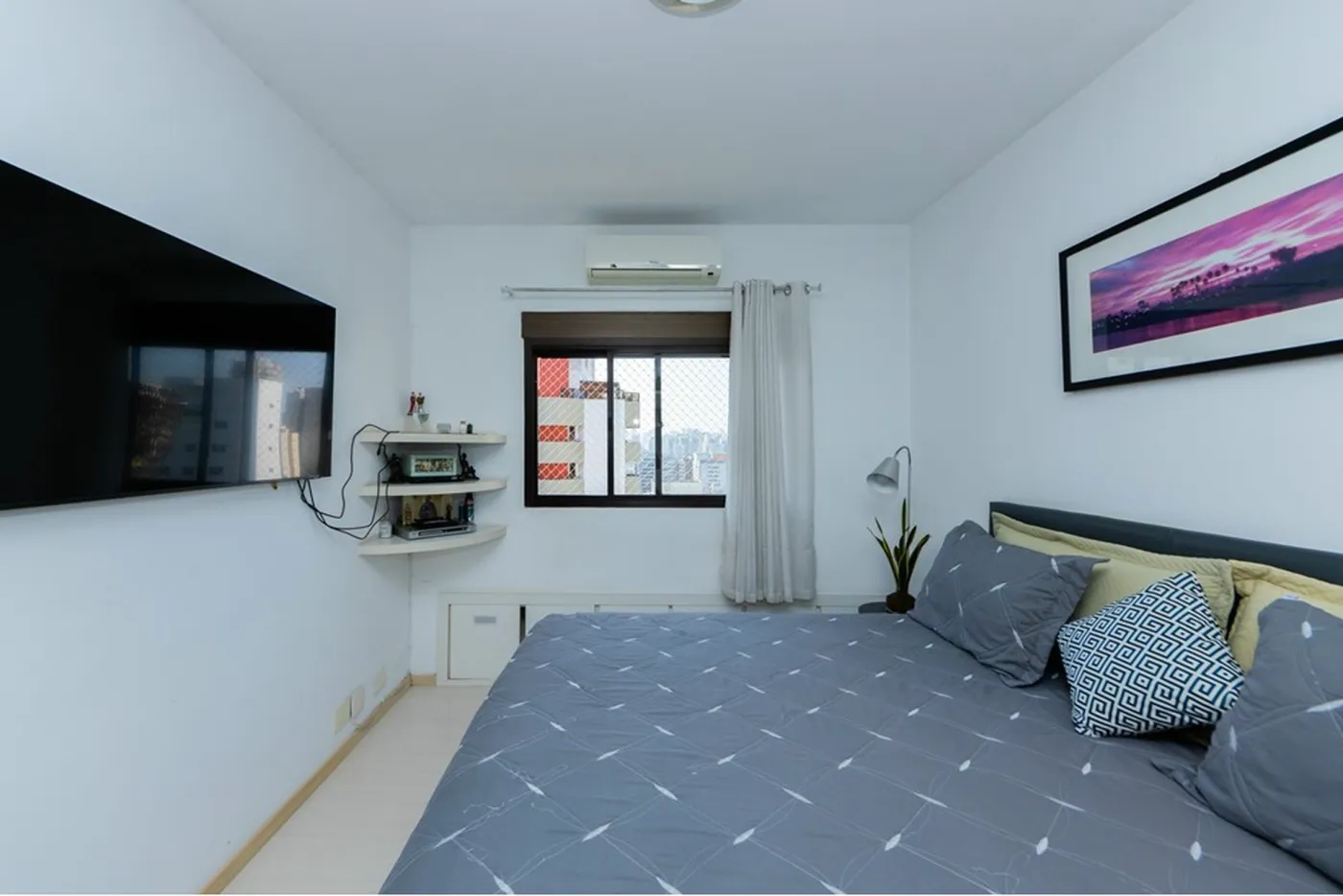 CBP 186 Apto 601721006-94 - REMAX Front Exclusividades
