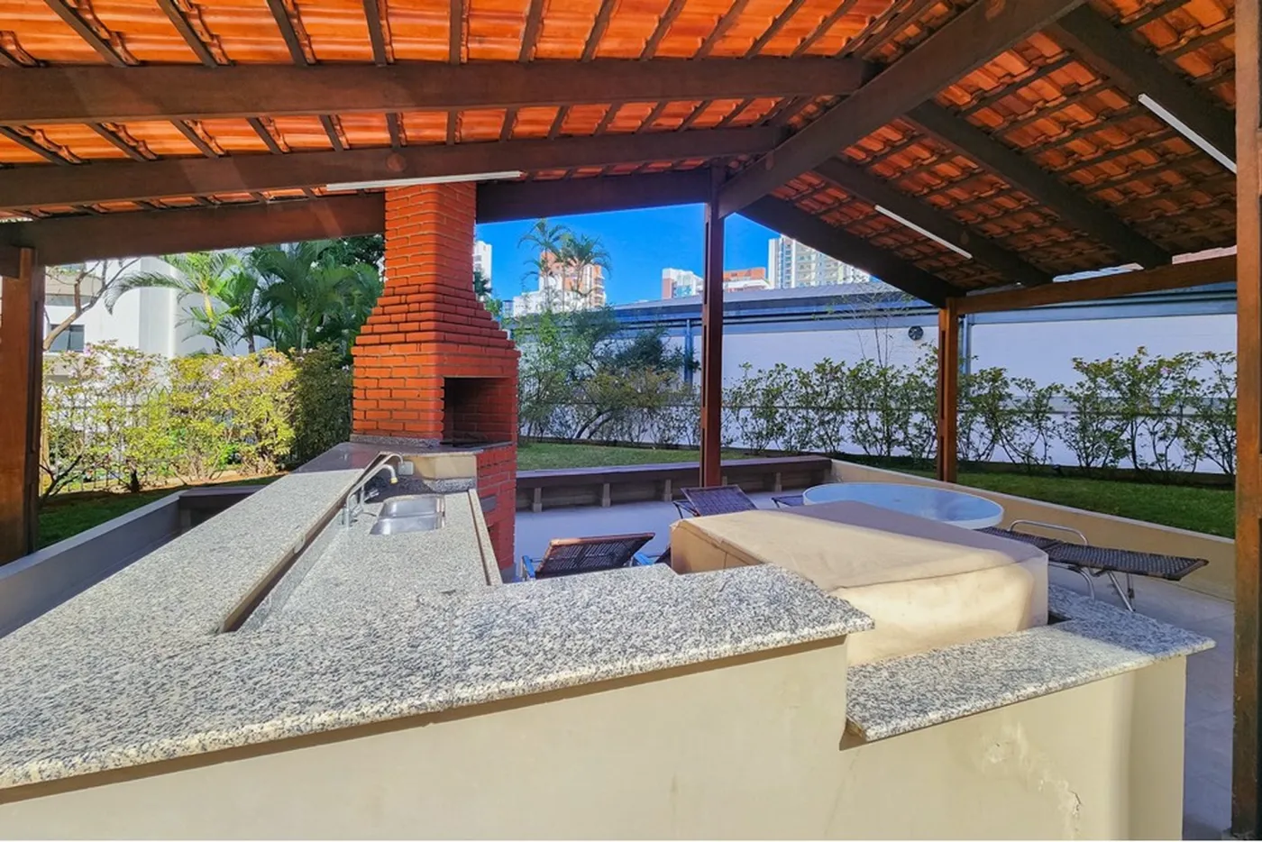 CBP 186 Apto 601721006-94 - REMAX Front Exclusividades