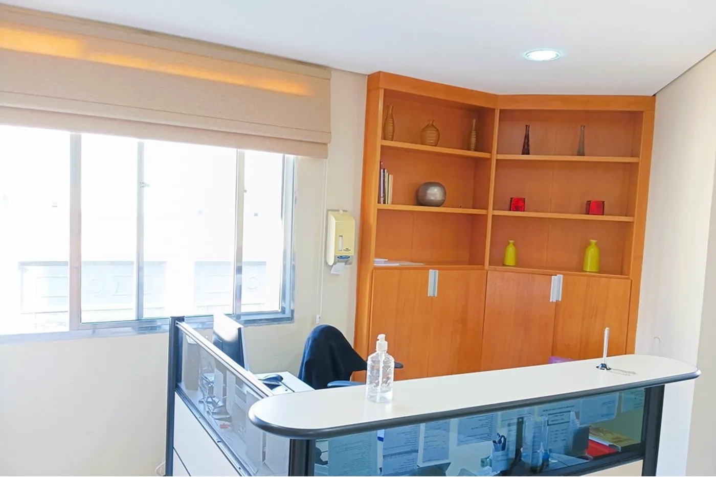 POC 124 Sala 601081093-5 - REMAX Lepex Exclusividades