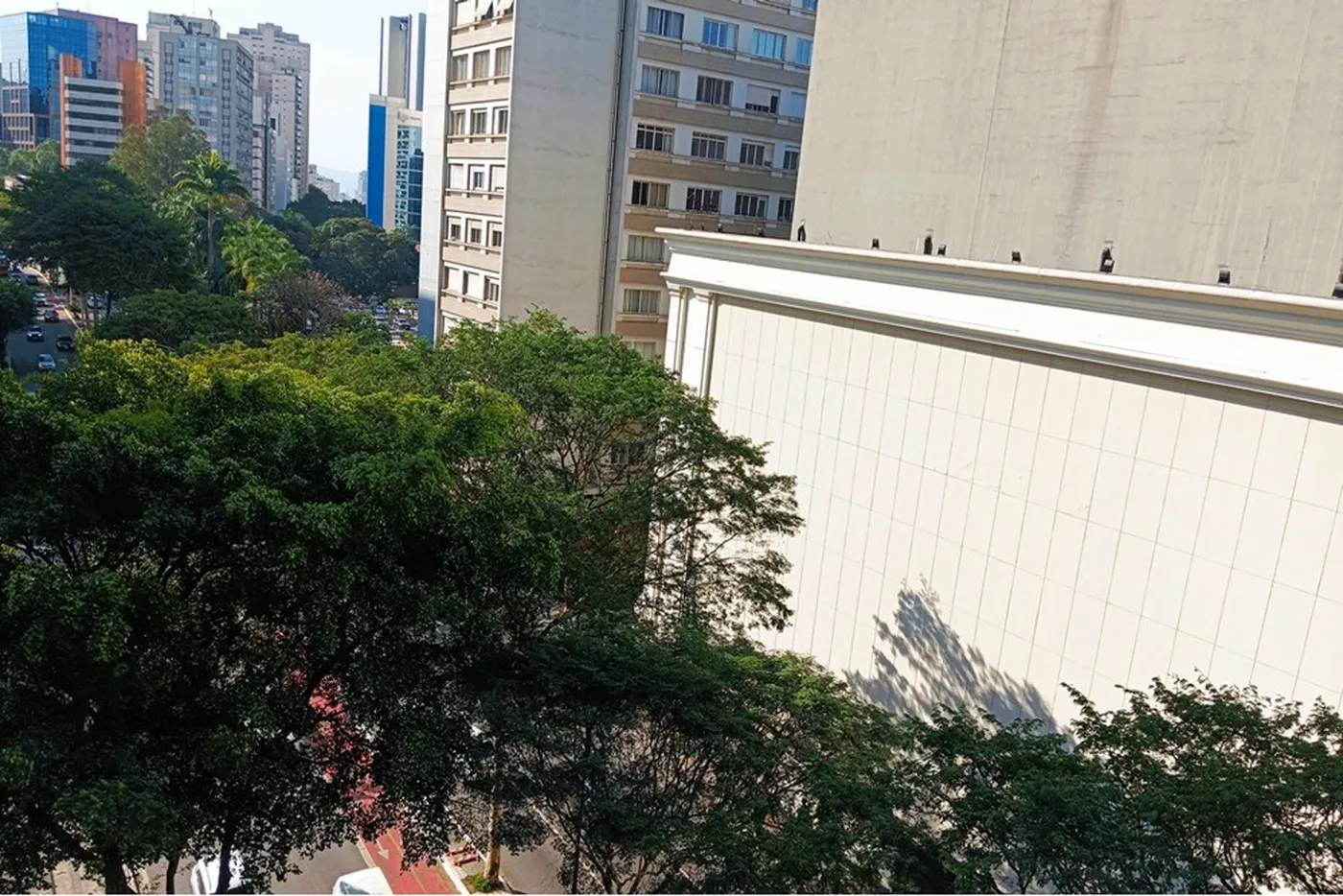 POC 124 Sala 601081093-5 - REMAX Lepex Exclusividades