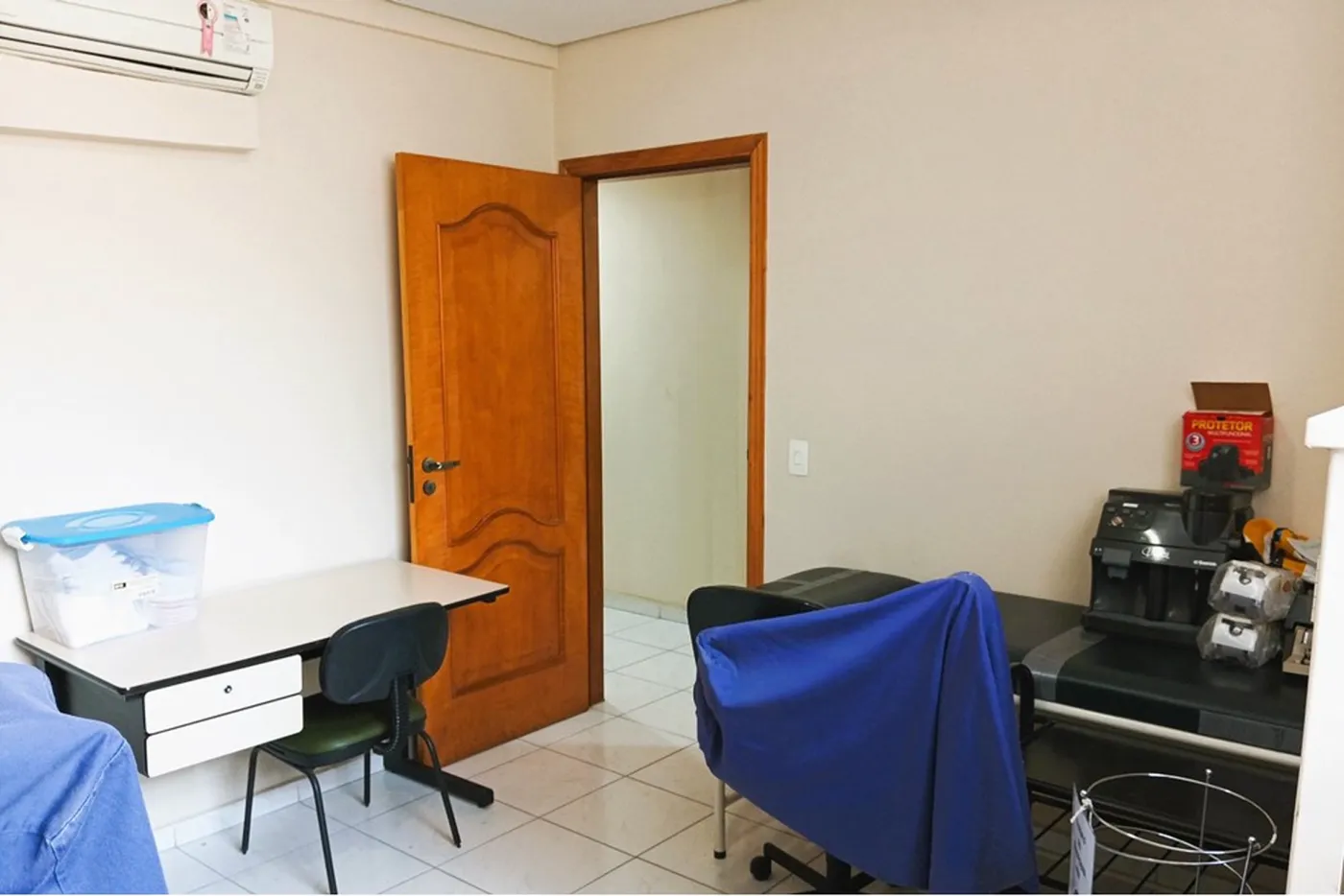 POC 124 Sala 601081093-5 - REMAX Lepex Exclusividades