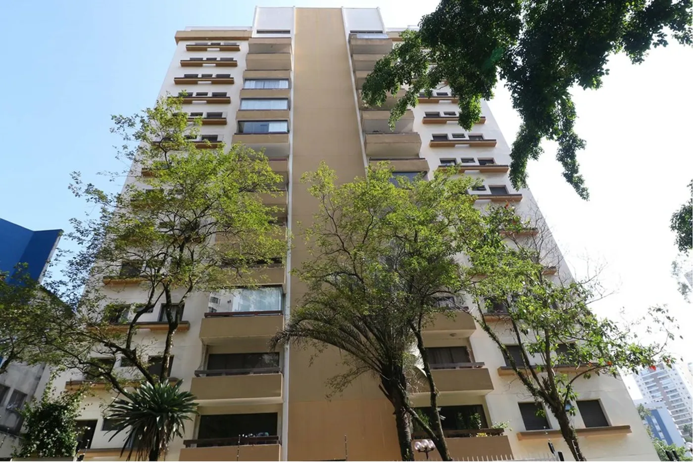 MCSC 321 Apto 601361044-52 - REMAX Trio Exclusividades