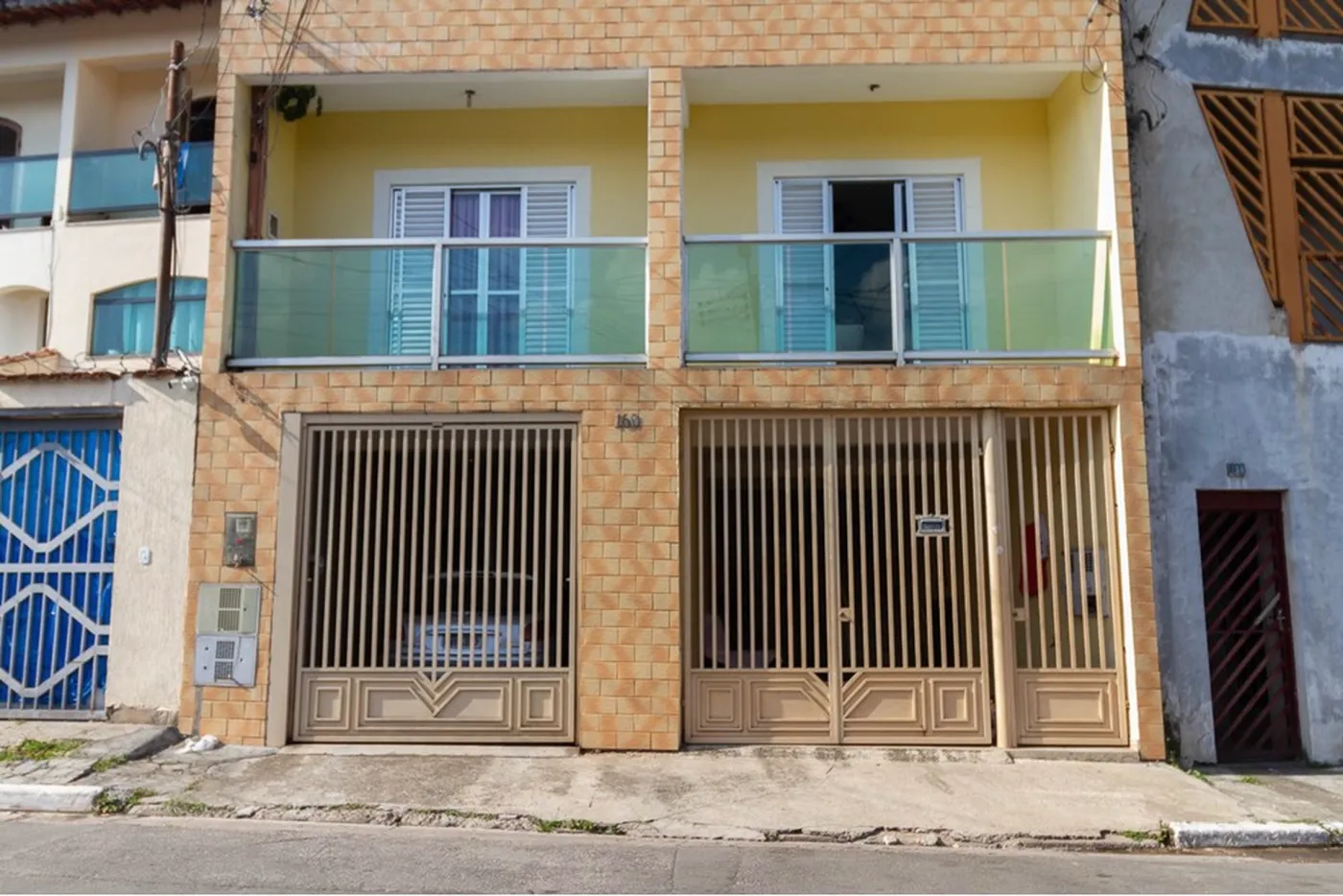 CFAP 160 601371095-21 - REMAX Boutique Exclusividades
