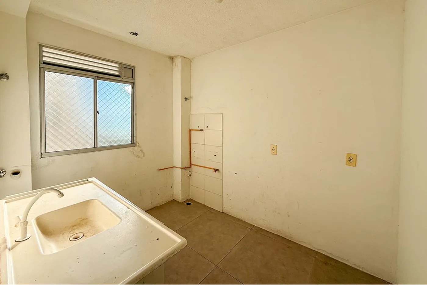 SJG 300 Apto 612651026-28 - REMAX Pillares Exclusividades