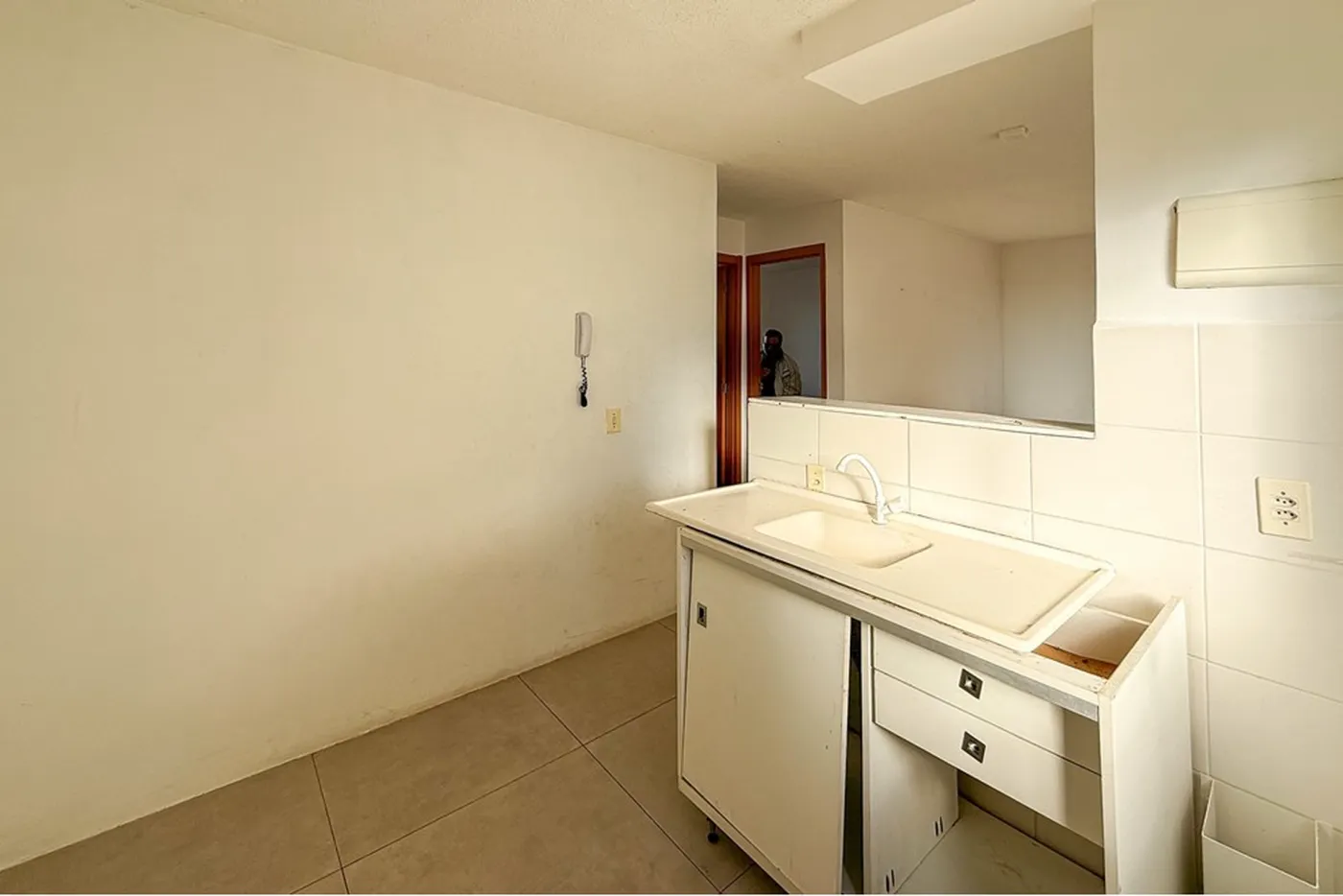 SJG 300 Apto 612651026-28 - REMAX Pillares Exclusividades