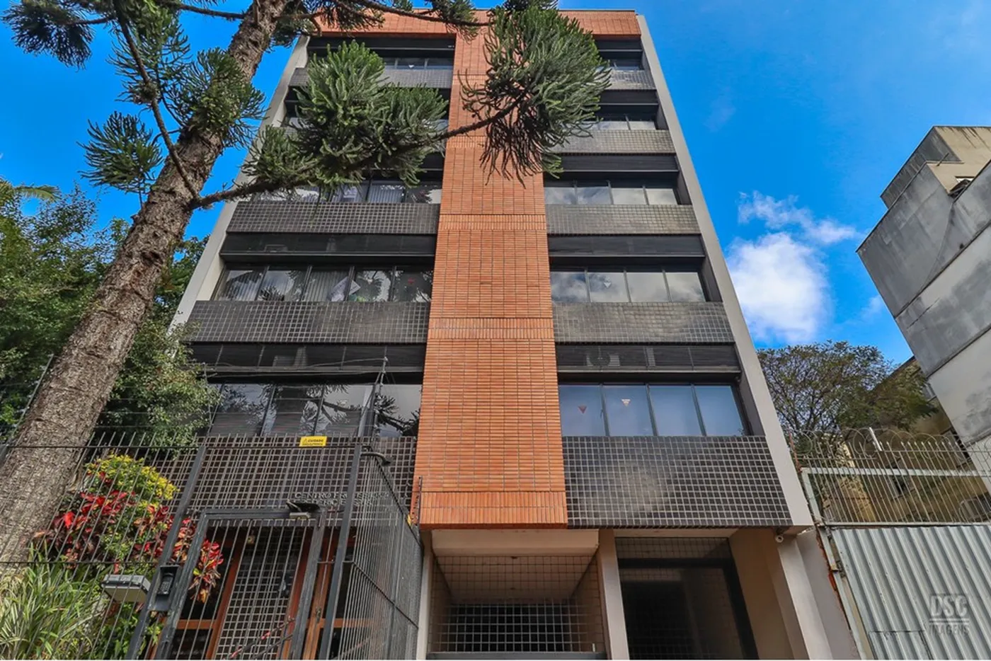 PI 72 Sala 610101031-2 - REMAX Tri Exclusividades