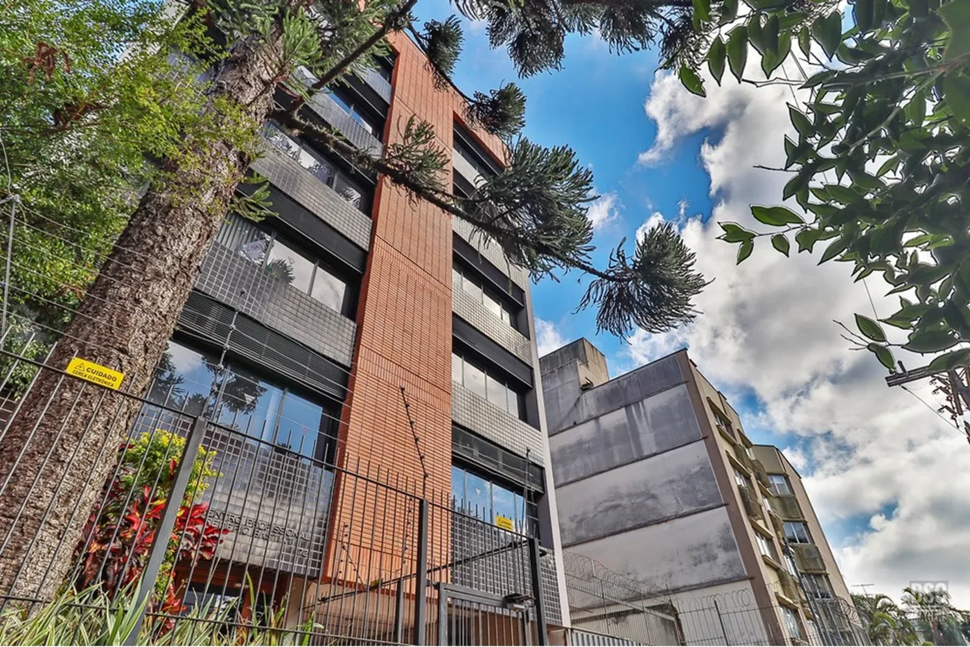 PI 72 Sala 610101031-2 - REMAX Tri Exclusividades