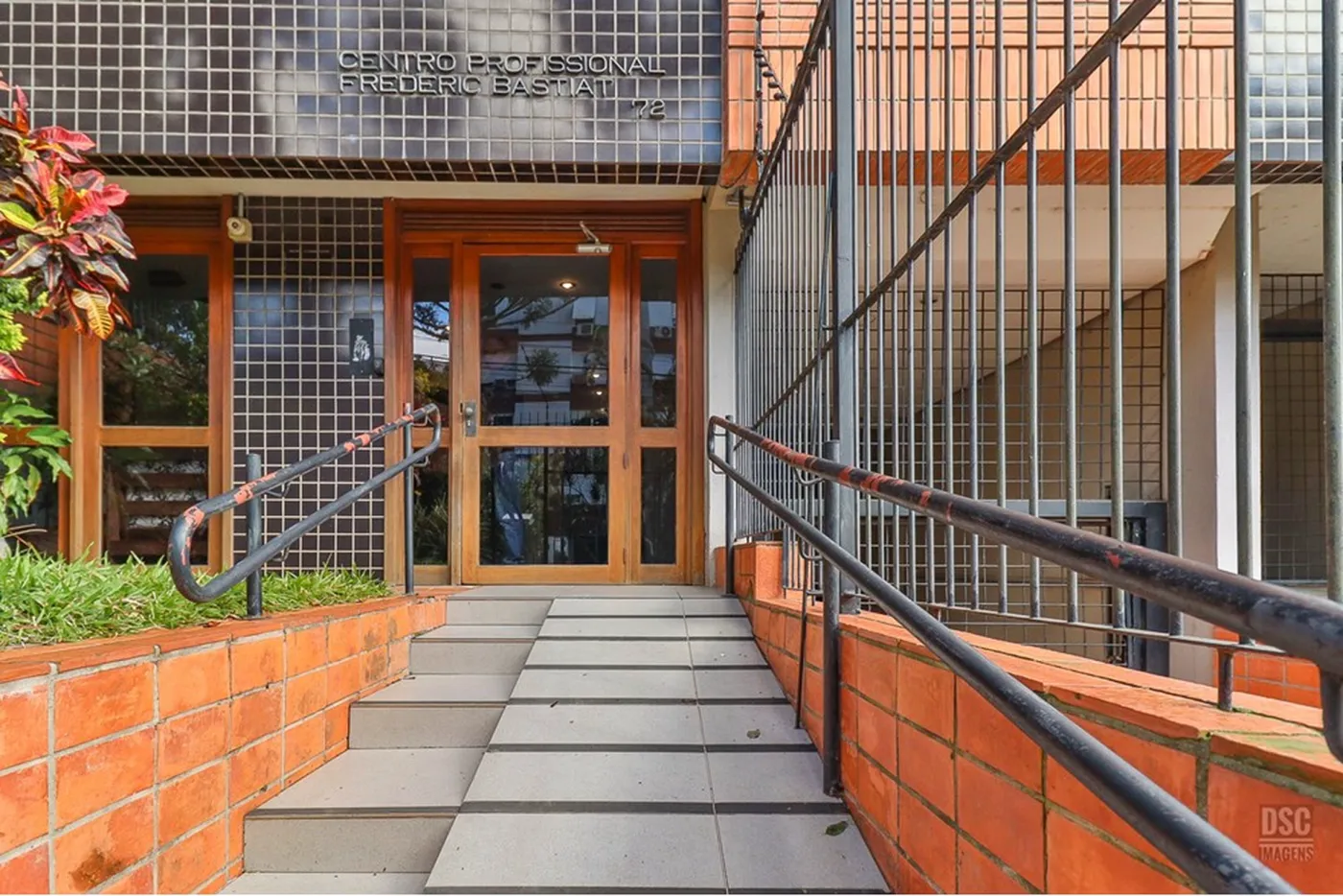 PI 72 Sala 610101031-2 - REMAX Tri Exclusividades