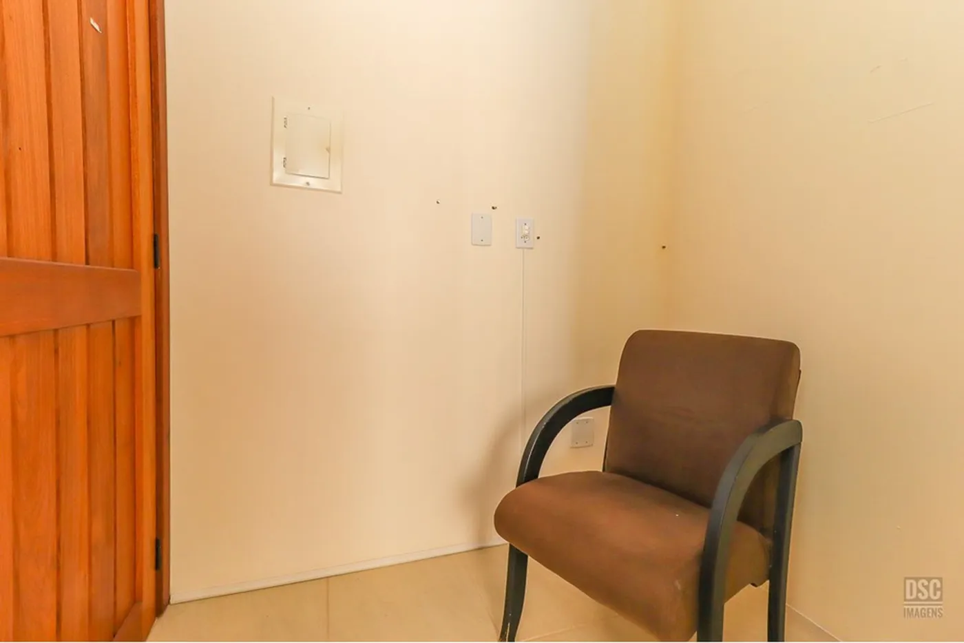 PI 72 Sala 610101031-2 - REMAX Tri Exclusividades