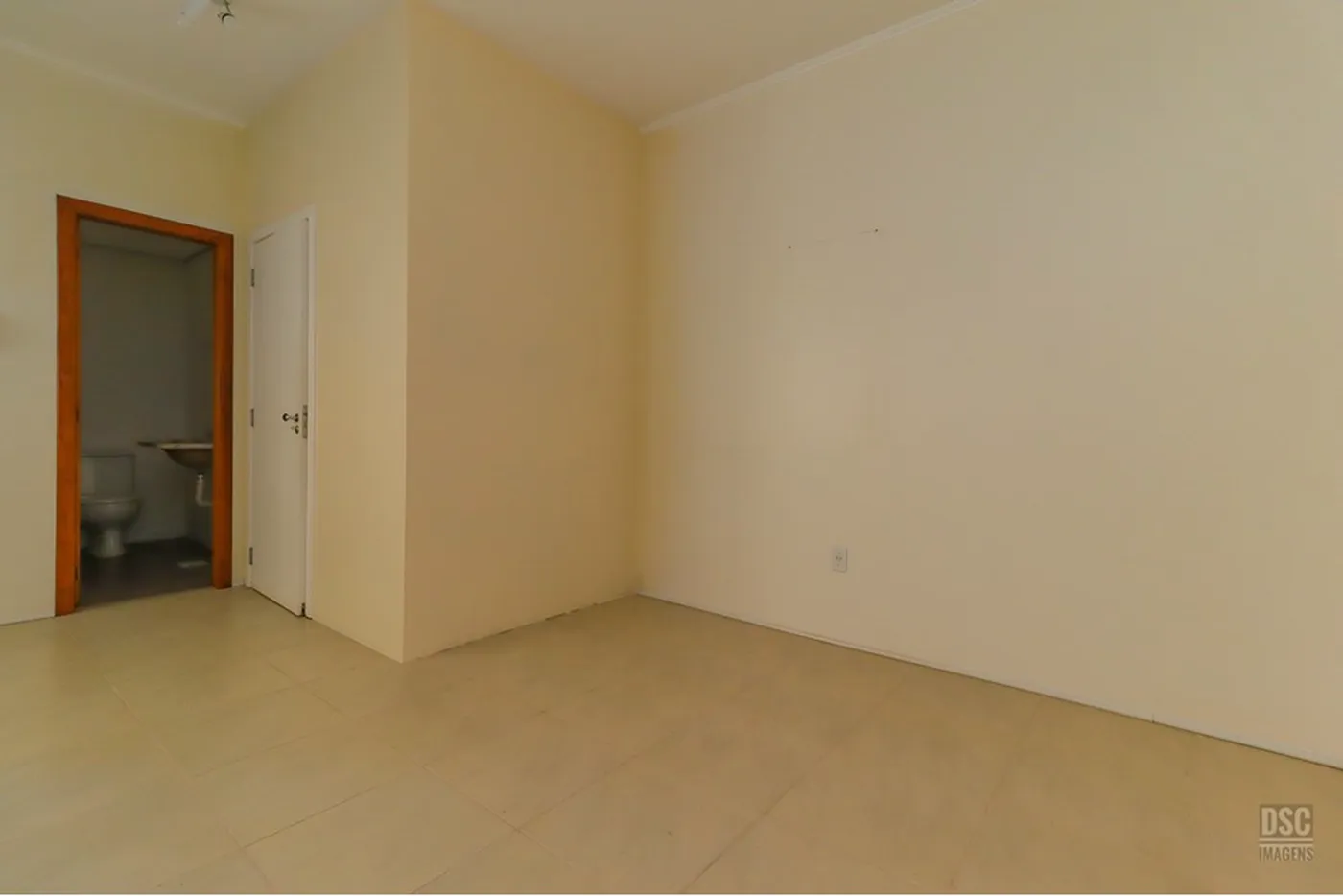 PI 72 Sala 610101031-2 - REMAX Tri Exclusividades