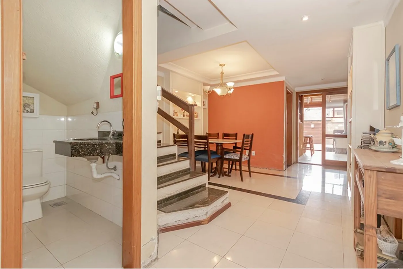 JIEB 141 612521044-60 - REMAX Place Exclusividades