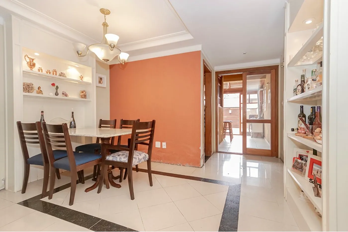 JIEB 141 612521044-60 - REMAX Place Exclusividades