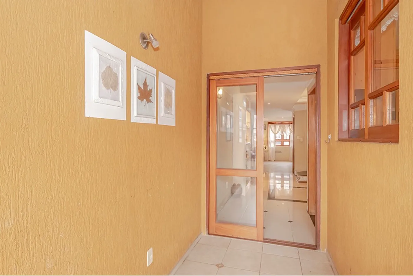 JIEB 141 612521044-60 - REMAX Place Exclusividades