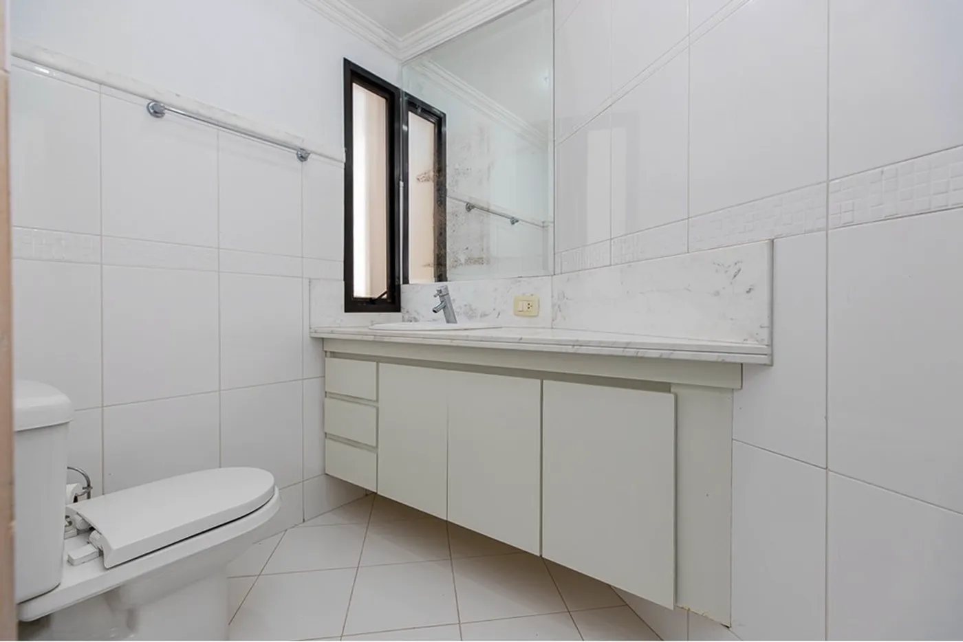 MM 49 Apto 601241044-38 - REMAX Ville Exclusividades
