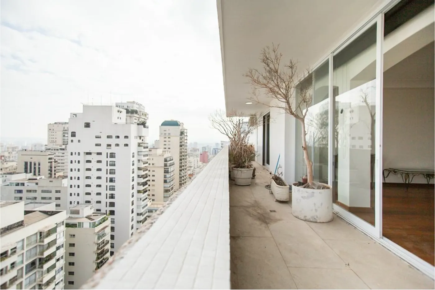 SCDBM 263 Apto 601081011-64 - REMAX Lepex Exclusividades