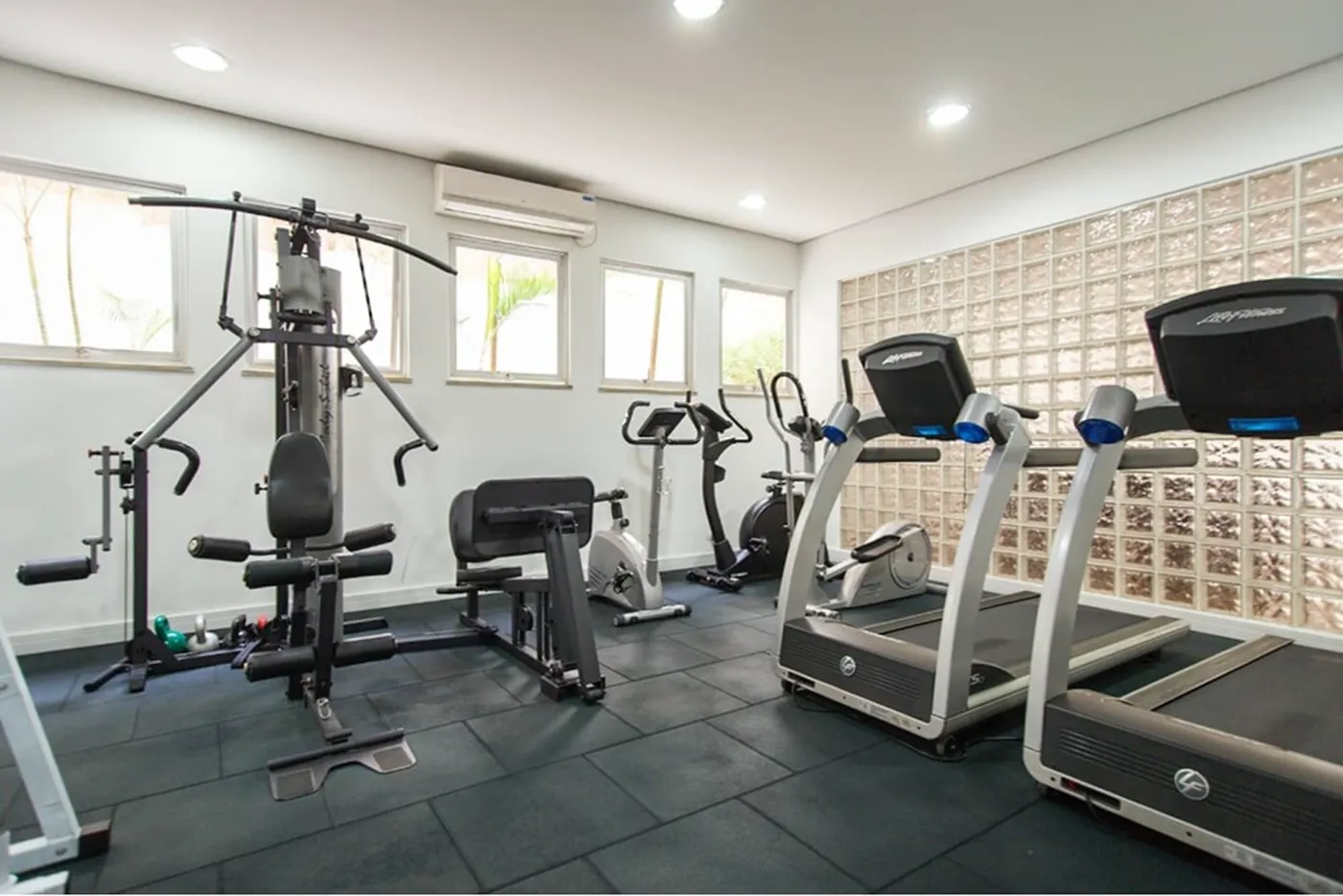 SCDBM 263 Apto 601081011-64 - REMAX Lepex Exclusividades