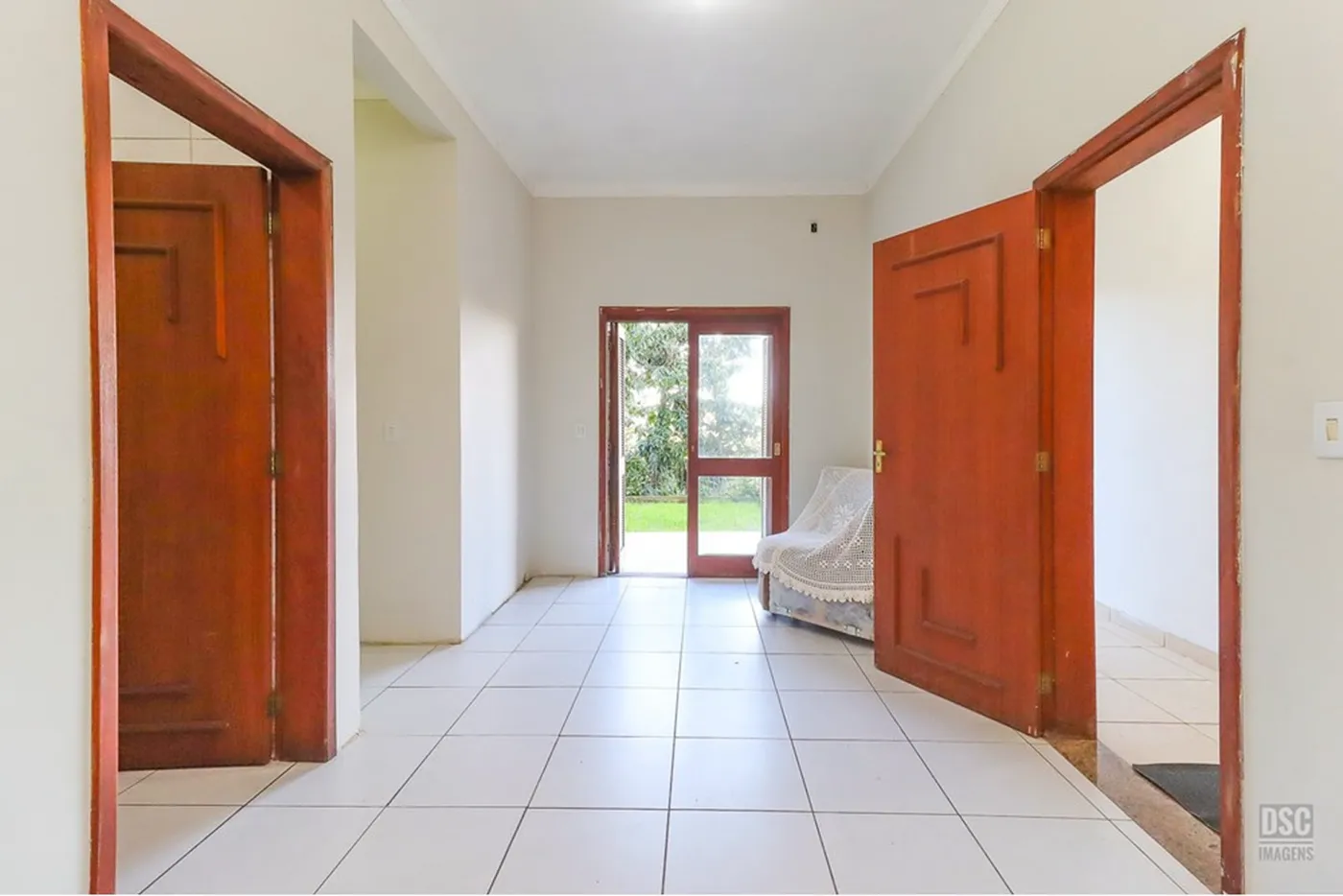 IDC 813 Casa 610191022-158 - REMAX Casa Sul Exclusividades