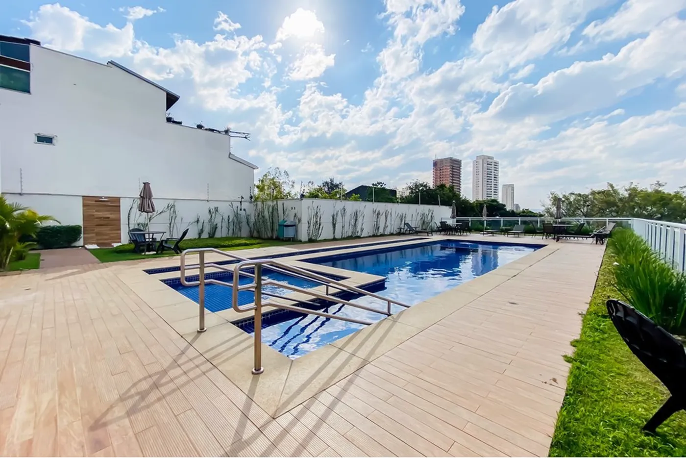 AHP 875 Apto 630331089-19 - REMAX Comunità Exclusividades