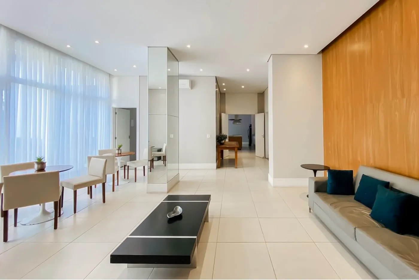 AHP 875 Apto 630331089-19 - REMAX Comunità Exclusividades