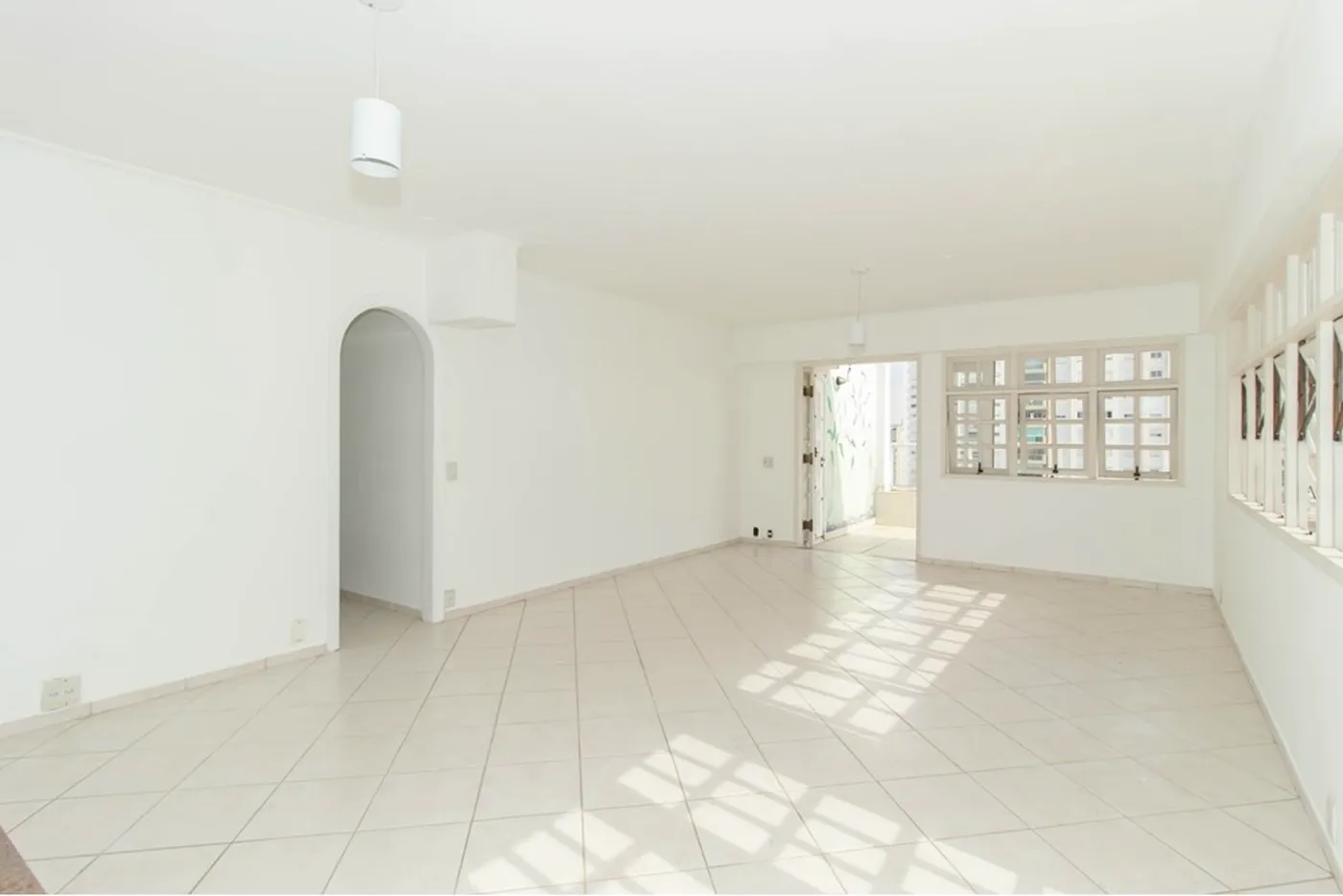 CBGE 195 Apto 601971018-1239 - REMAX Empire Exclusividades