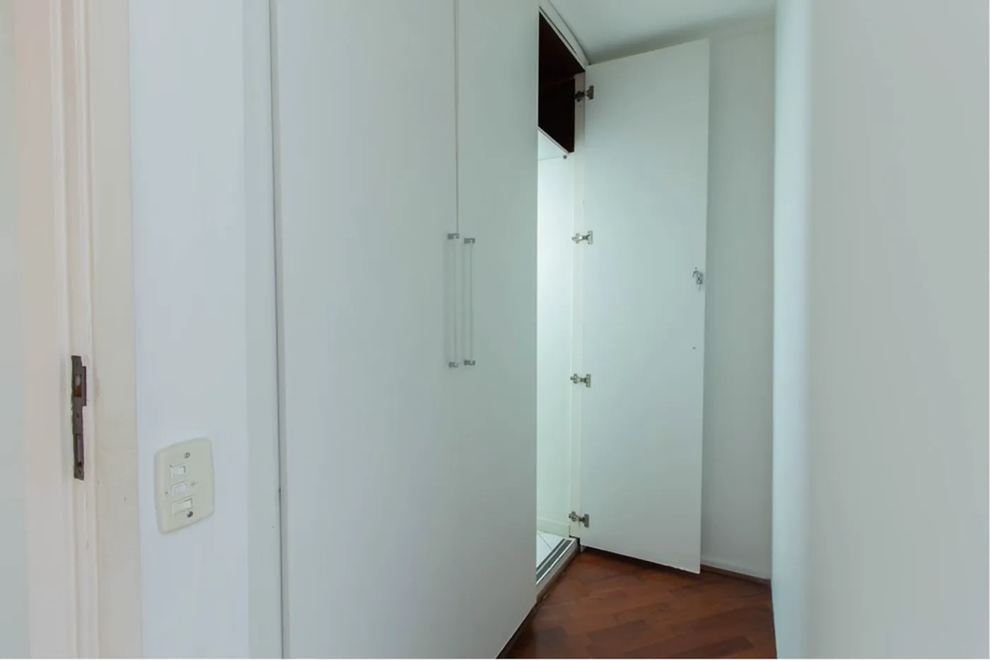 CBGE 195 Apto 601971018-1239 - REMAX Empire Exclusividades