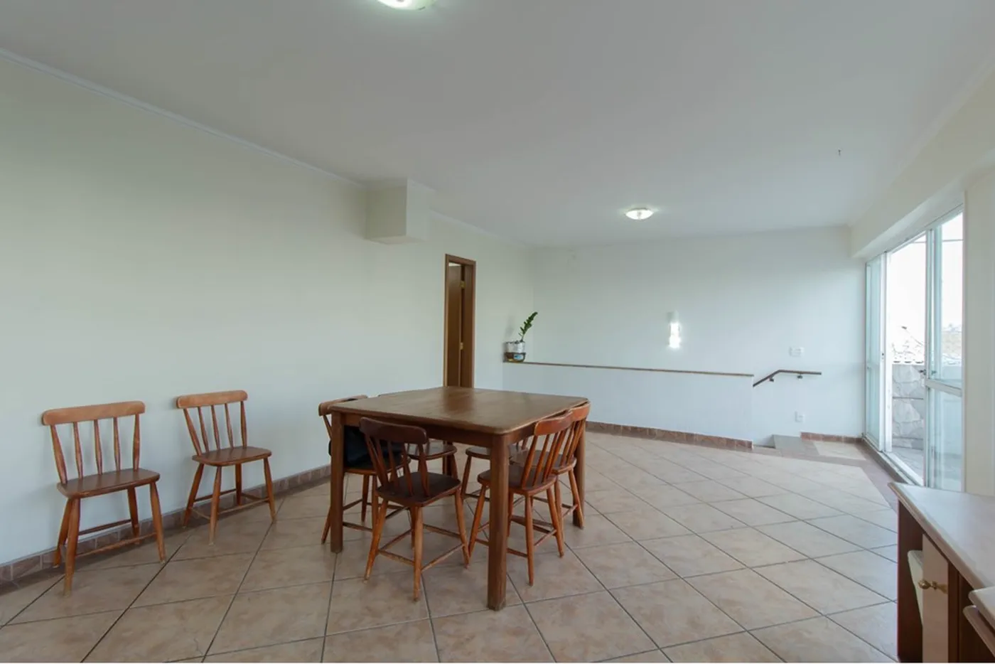 CBGE 195 Apto 601971018-1240 - REMAX Empire Exclusividades