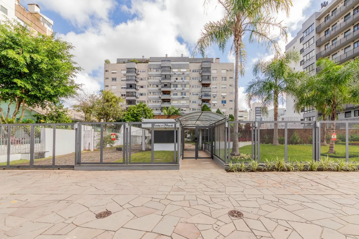 Jardins de Petrópolis Apto CH3076 - Cramob Exclusividades