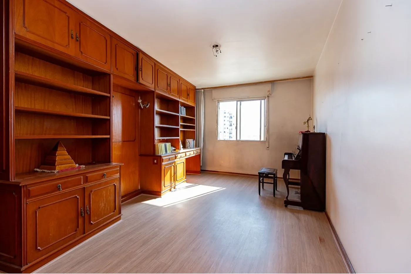 BRB 120 Apto 601241056-35 - REMAX Ville Exclusividades