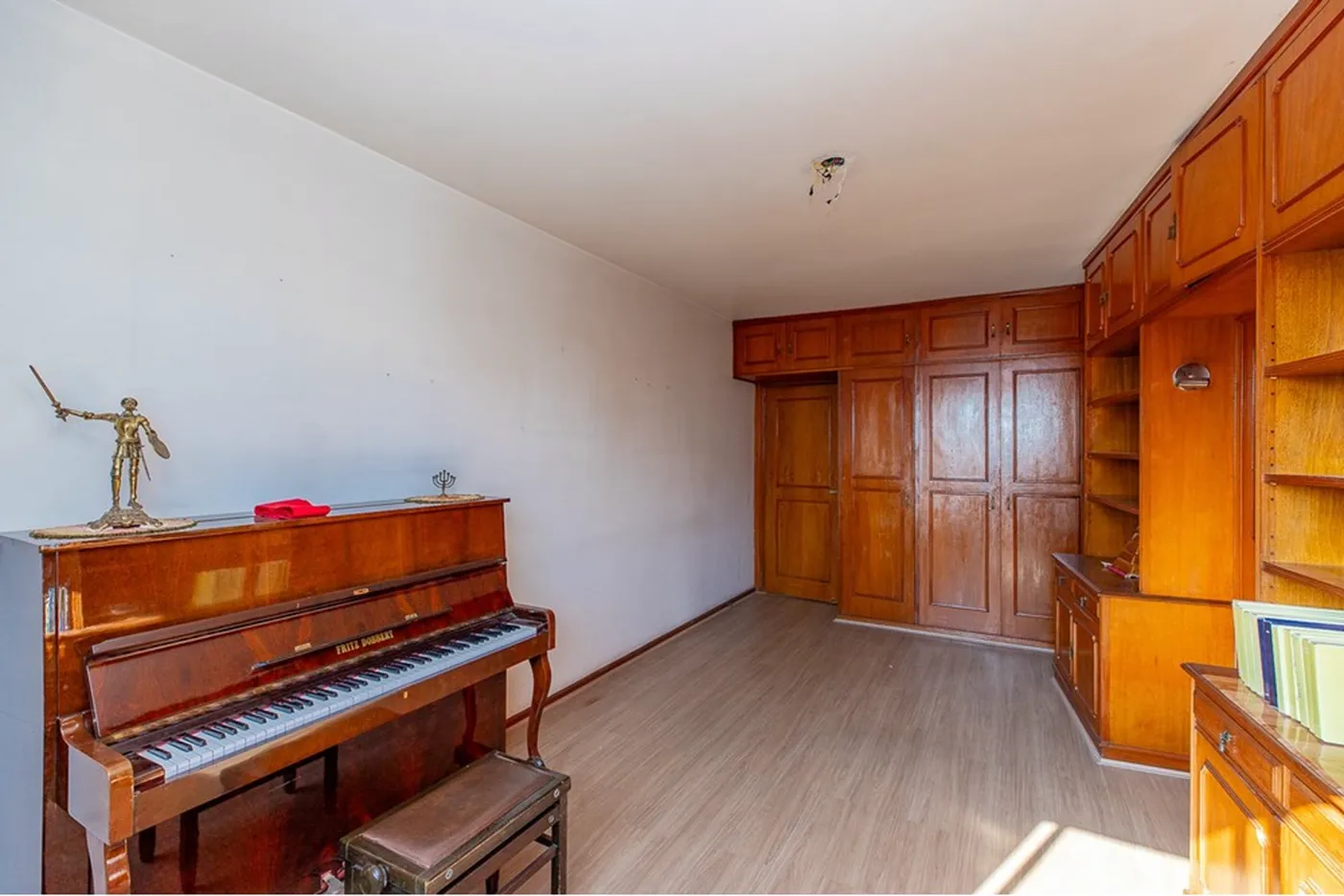 BRB 120 Apto 601241056-35 - REMAX Ville Exclusividades