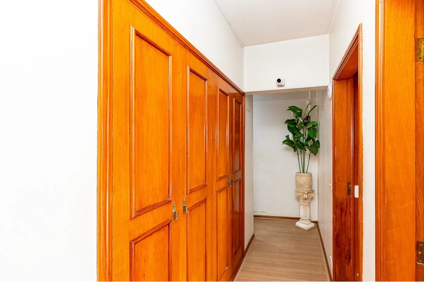 BRB 120 Apto 601241056-35 - REMAX Ville Exclusividades