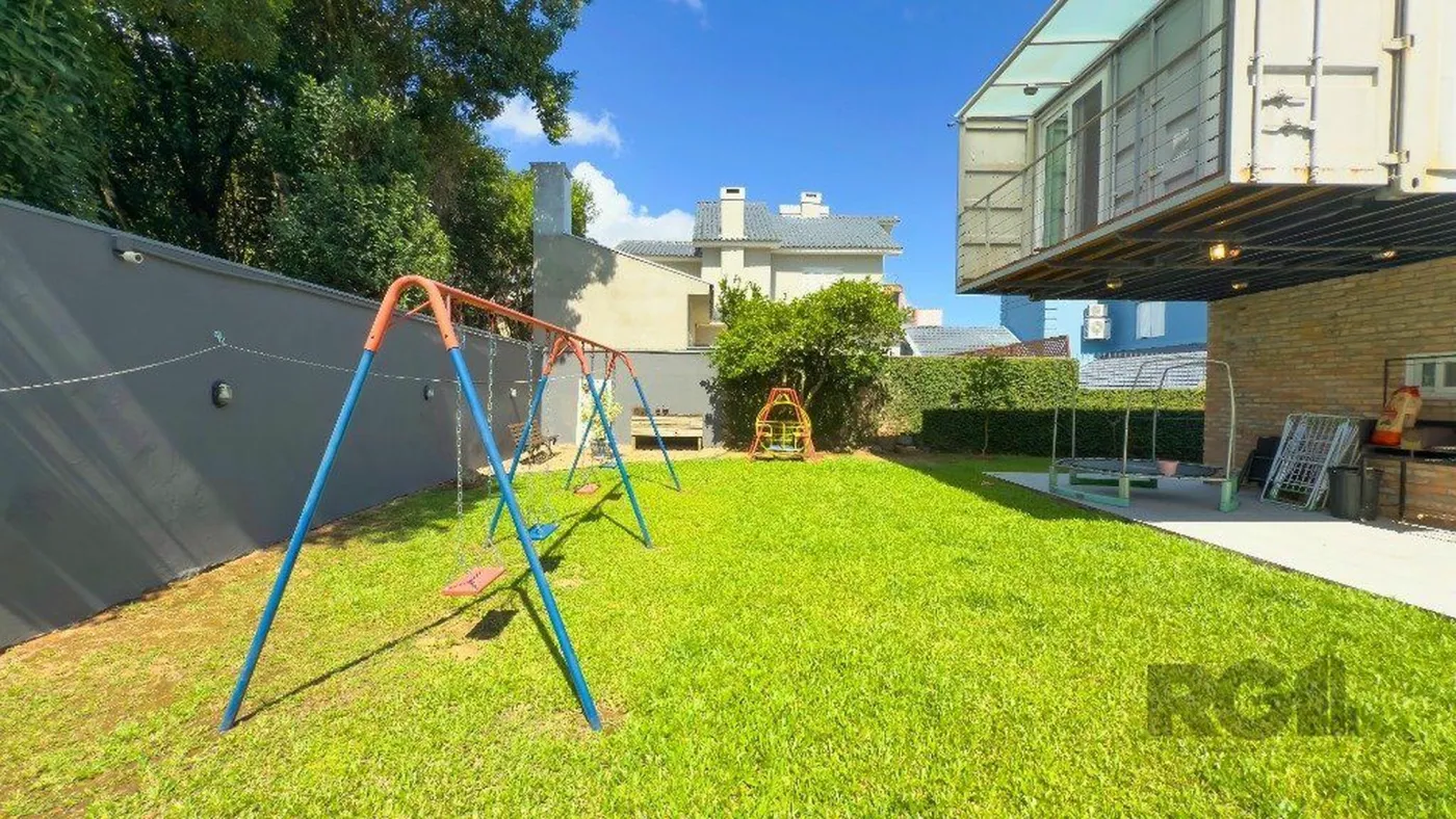 TFO 1240 Casa 13752-BT - Berté Imóveis Exclusividades