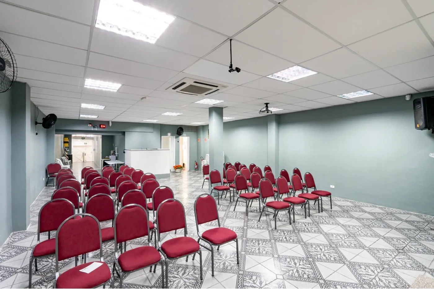 CBSP 406 Prédio 601131009-81 - REMAX Ares Exclusividades